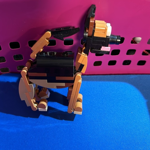 LEGO German Shepherd building blocks toy 30578 dog - Picture 3 of 7